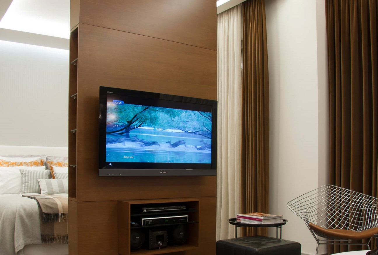 Floating Panel with Ambient Lighting