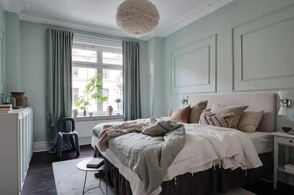 Elegant Coffered Ceiling